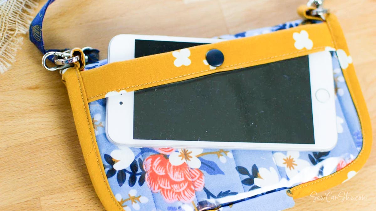 Floral bag with smartphone inside