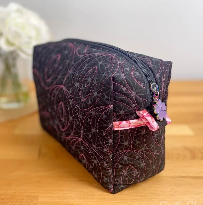 BOXY ZIPPER BAG SEWING PATTERN