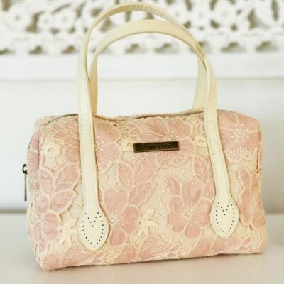 DIY PURSE FROM A MAKEUP BAG SEWING PATTERN