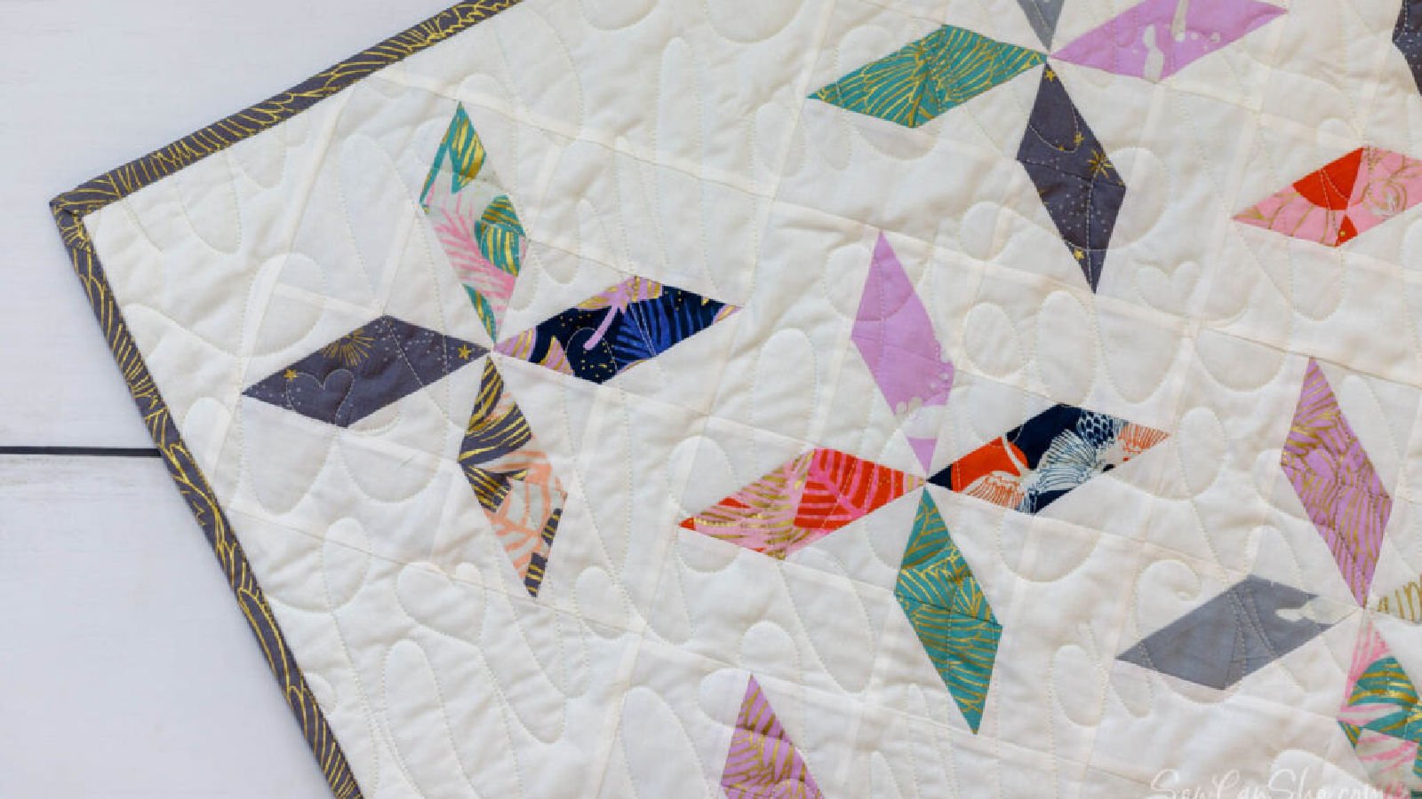 30 Free Quilt Patterns Using Half Square Triangles (HST)
