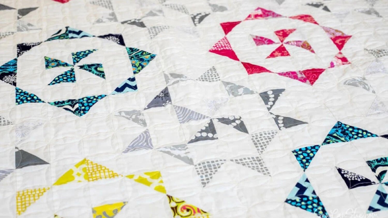 30 Free Quilt Patterns Using Half Square Triangles (HST)