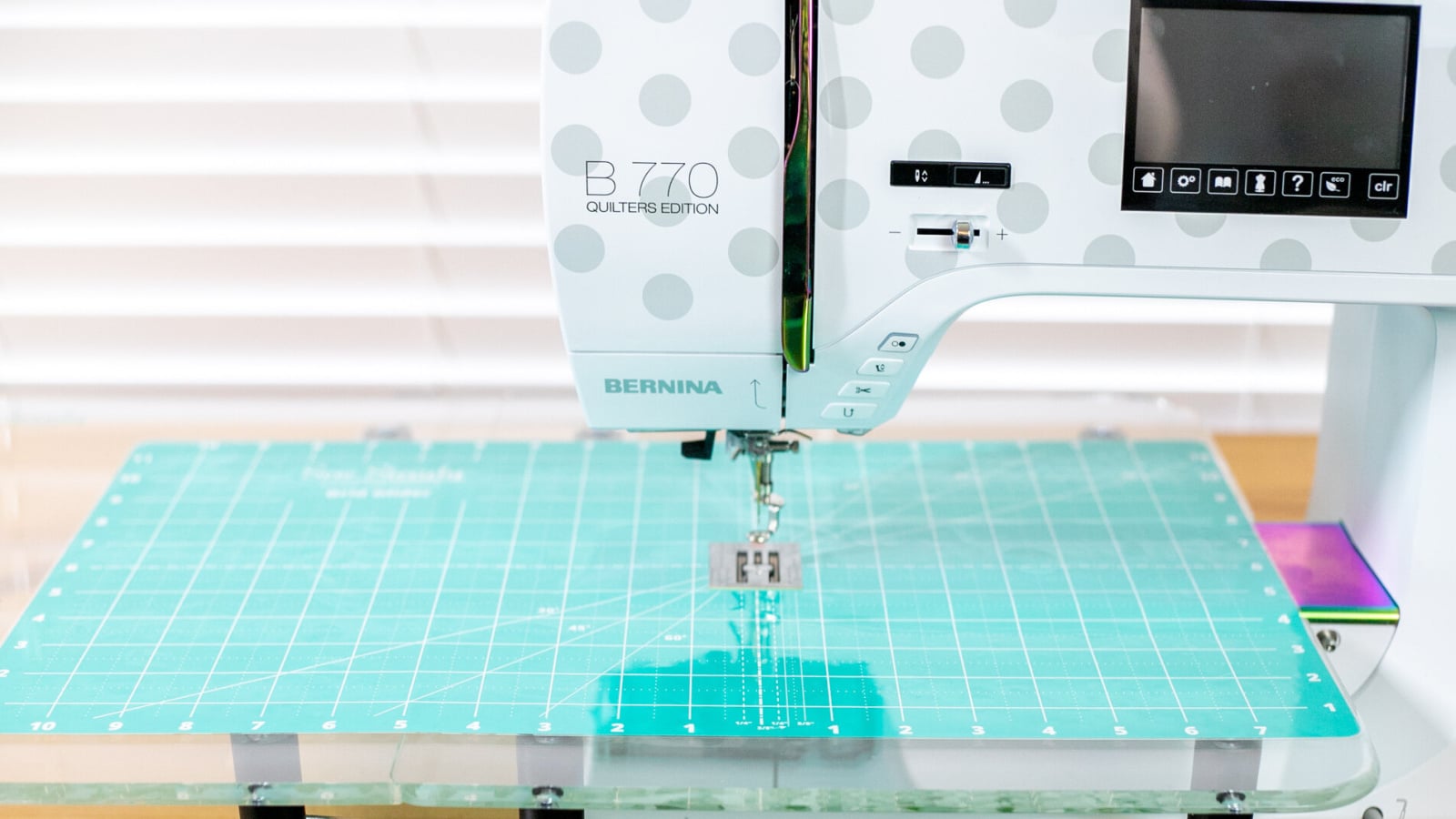 sewing machine with acrylic table